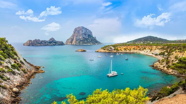 Vivre à Ibiza : Talamanca, Sant Josep & Jesús- propriété exclusive sur l’île de luxe