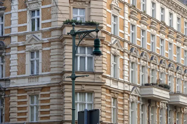 Faire appel à un agent immobilier : tâches & avantages – aperçu