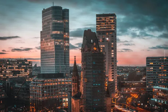 Habiter sur le Kurfürstendamm (Berlin) : acheter & louer un bien immobilier à Charlottenburg – Visite, prix au mètre carré & Co.