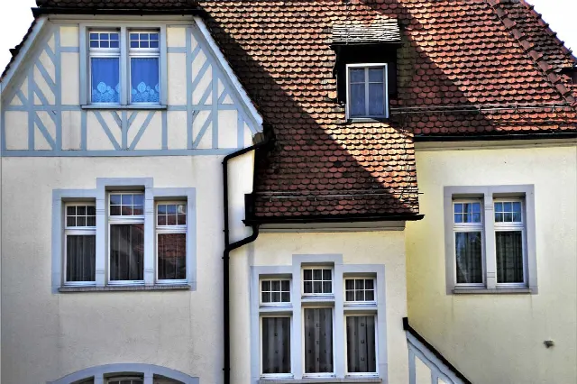 Types de biens immobiliers : Acheter un appartement ou une maison ? Rendement et investissement