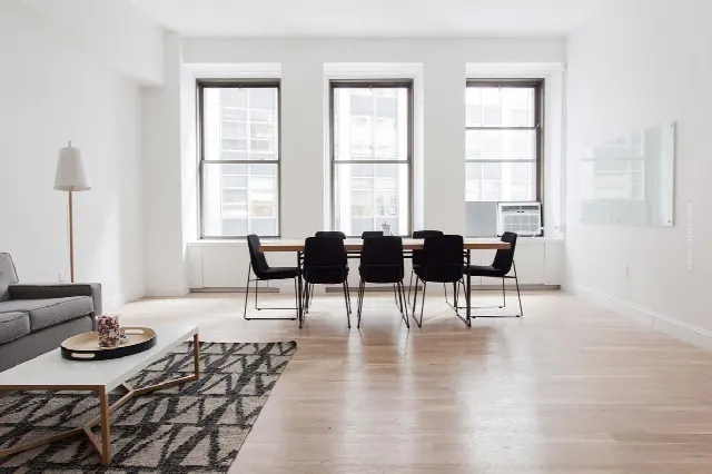 Protection contre le cambriolage – Fenêtres de cave, police & promotion