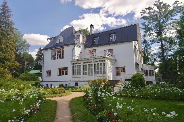 Villa à vendre à Cologne : Liste, évaluation, prix, agent immobilier, erreurs, expériences