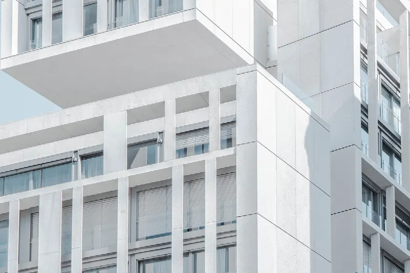 Examen commercial : contrats de location, frais d’exploitation, entretien – évaluer maison & appartement