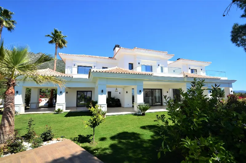 Villa à Marbella : Maison, Terrain, Piscine – vivre dans la « Golden Mile » pour 4,4 Mio. d’euros