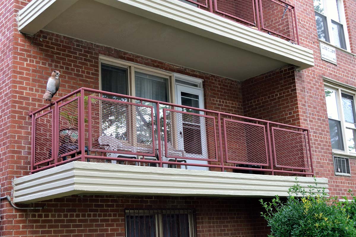 Balcon solaire : avantages, installation, entretien et coûts + 3 conseils sur Amazon