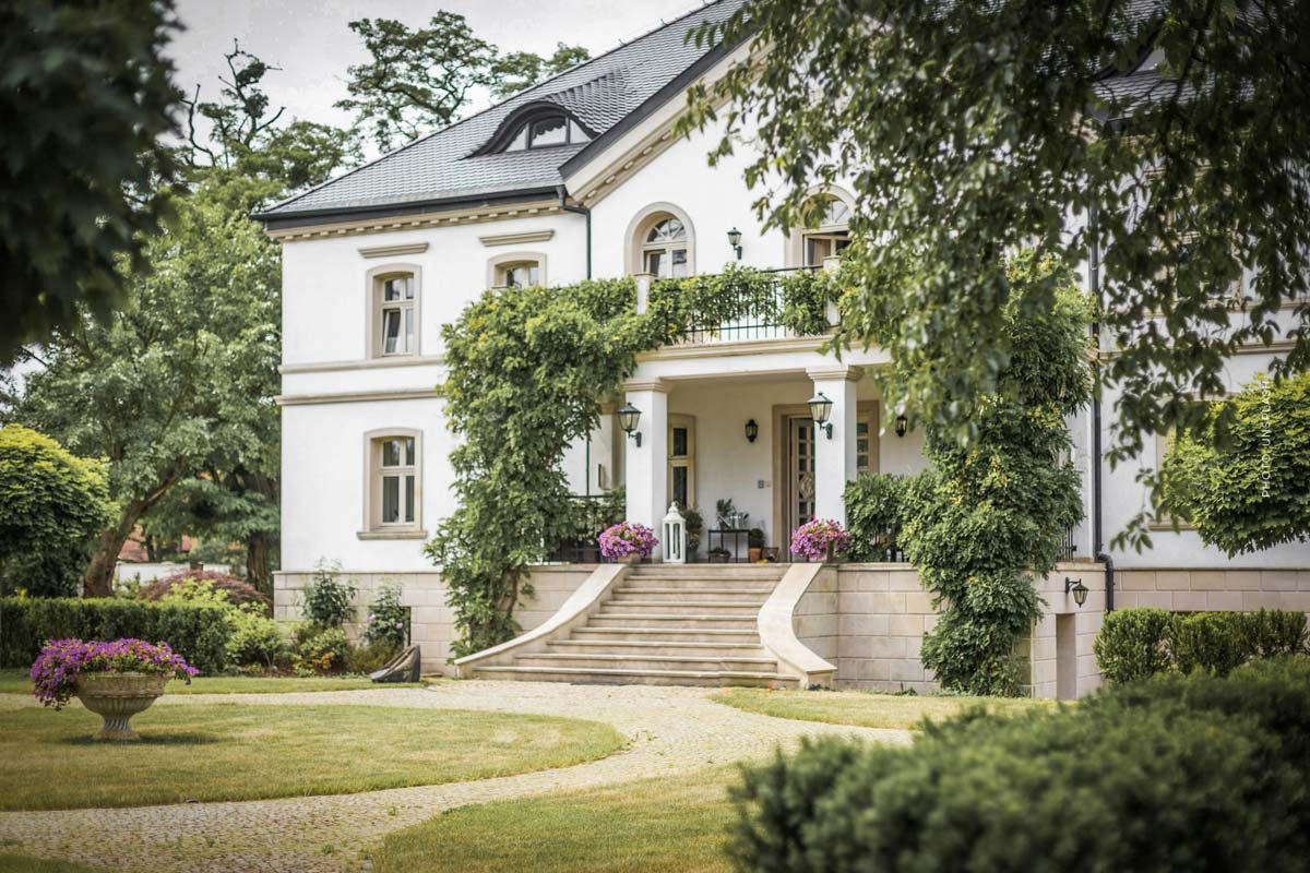 Villa à vendre à Hambourg : Liste, évaluation, prix, agent immobilier, expériences